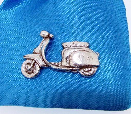 Scooter L Pin Badge - high quality pewter gifts from Pageant Pewter
