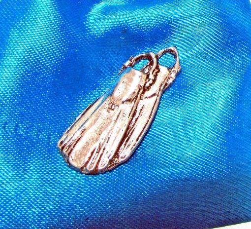 ins Pin Badge - high quality pewter gifts from Pageant Pewter
