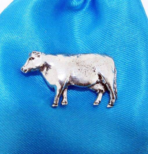 Cow Lapel Pin Badge In British Pewter XDHLP1092 